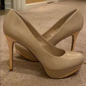 Nine West beige heel